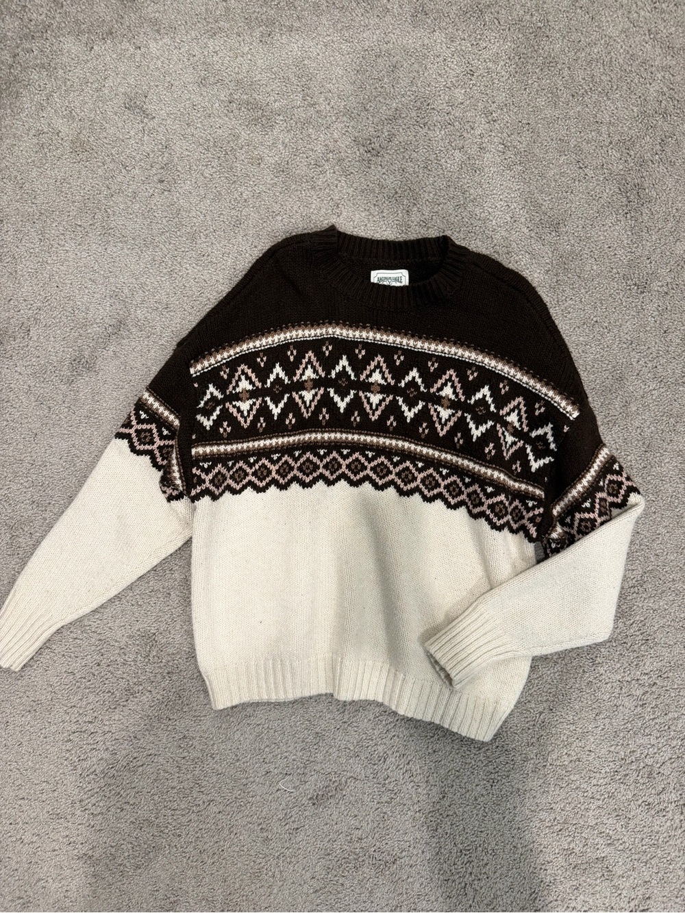 American Eagle Sweater
